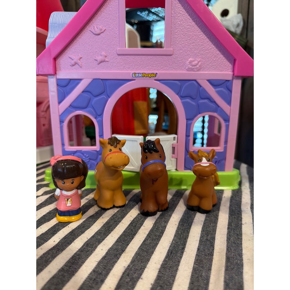 Fisher-Price Little People Animal Friends Farm Stable Horses Girl CHF60 2014